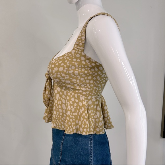 Show Me your Mumu Mona Crop Top in Cheetah - Picture 7 of 16